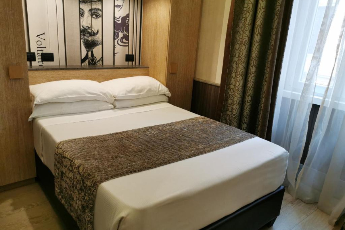 Royal Court Hotel