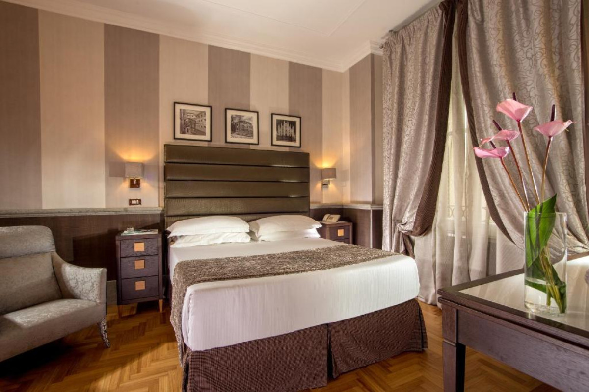 Royal Court Hotel