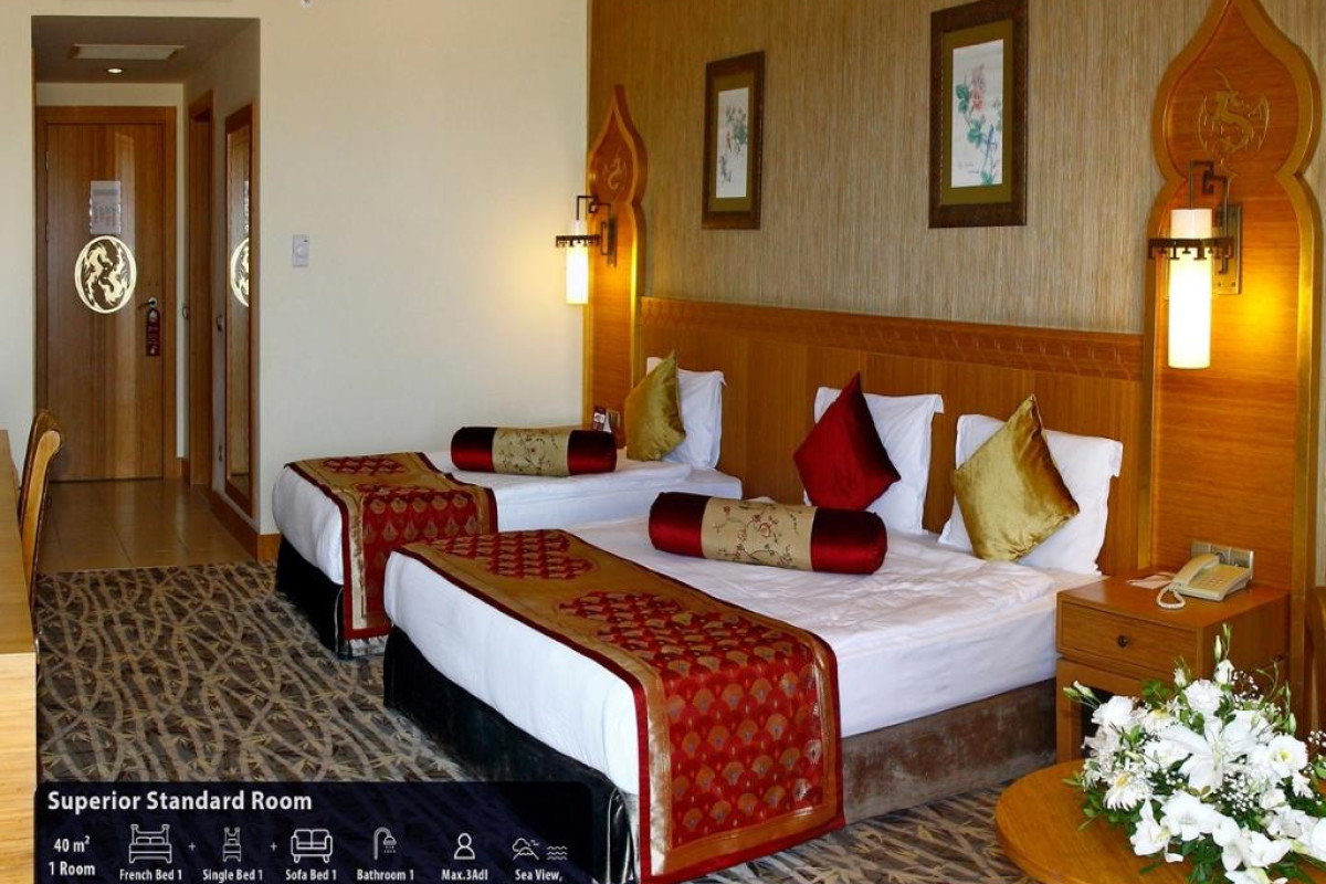 ROYAL DRAGON HOTEL WINTER