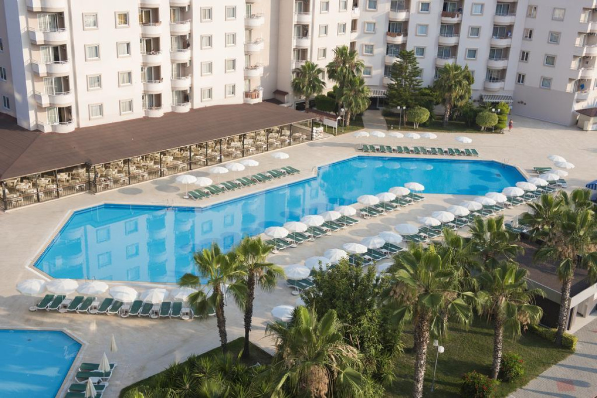 ROYAL GARDEN BEACH EX: ROYAL  SELECT & SUITE HOTEL