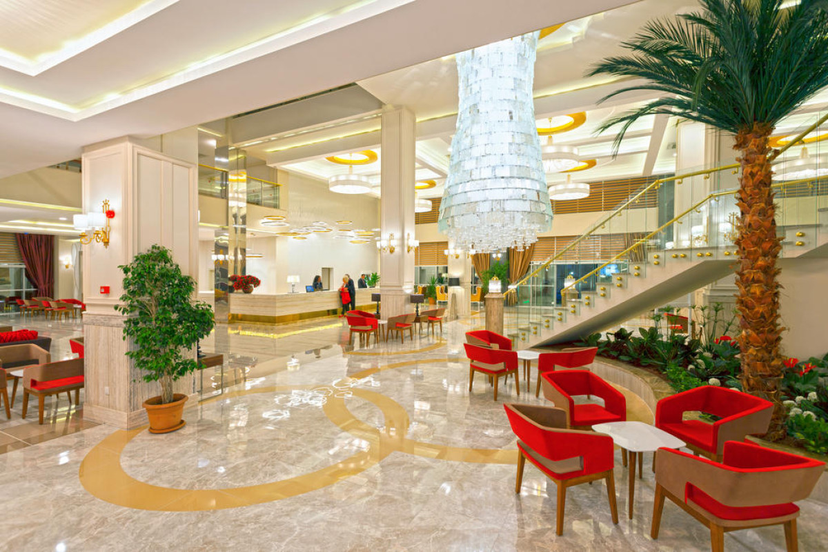 ROYAL GARDEN BEACH EX: ROYAL  SELECT & SUITE HOTEL