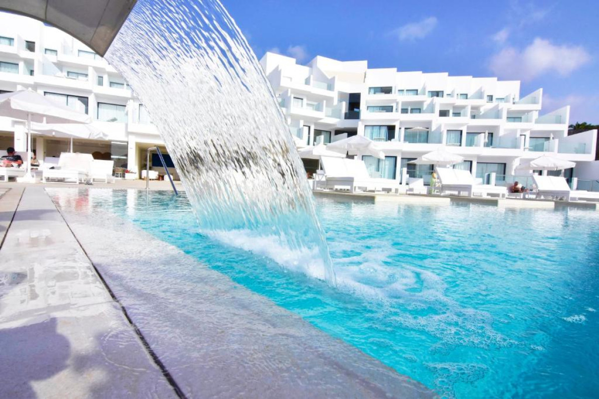 Royal Marina Suites Boutique Hotel