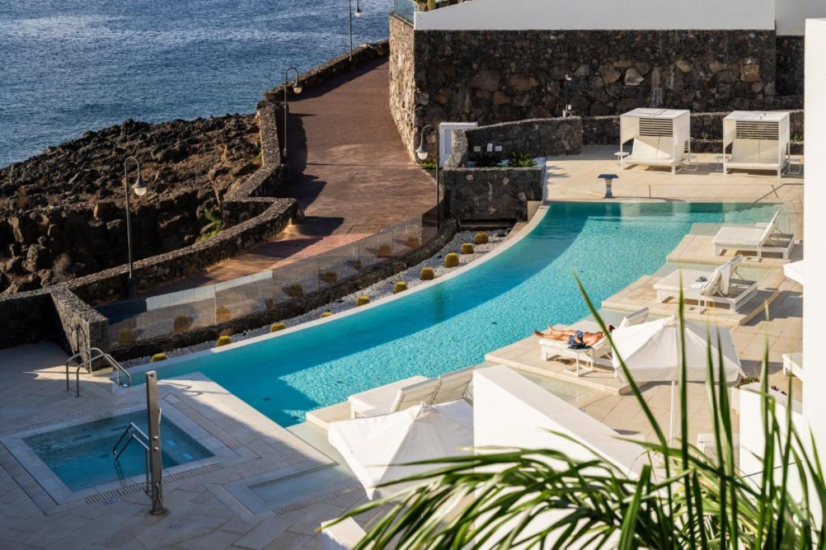 Royal Marina Suites Boutique Hotel