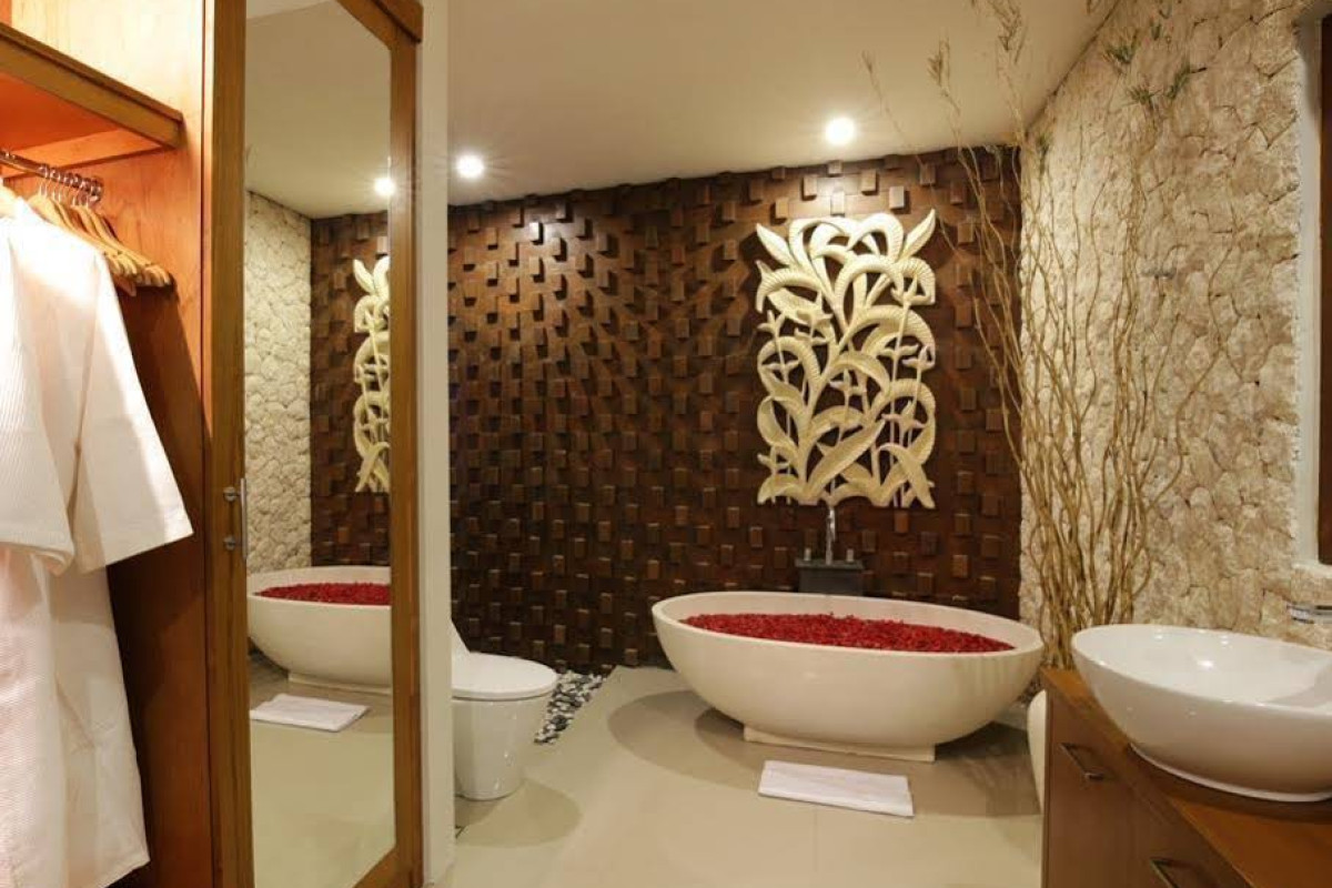 Royal Nyanyi Villa