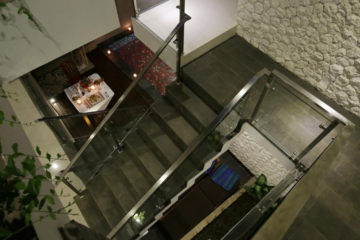 Royal Nyanyi Villa