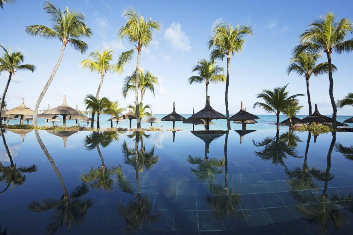 Royal Palm Beachcomber Luxury Resort
