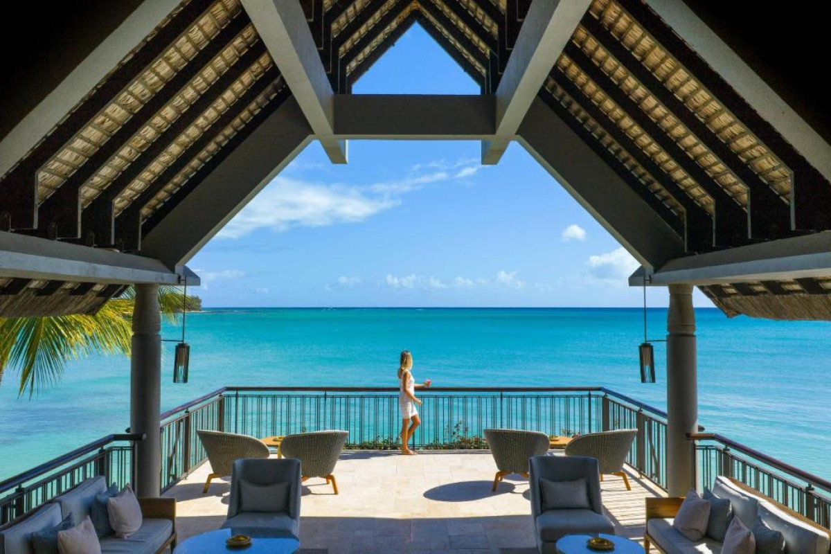 Royal Palm Beachcomber Luxury Resort