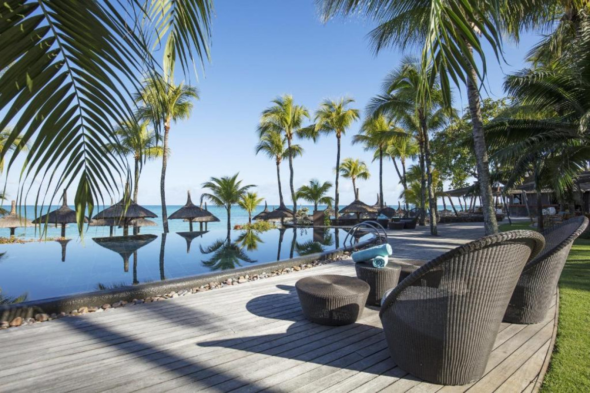 Royal Palm Beachcomber Luxury Resort