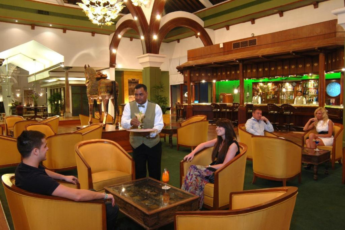 Royal Palms Beach Hotel