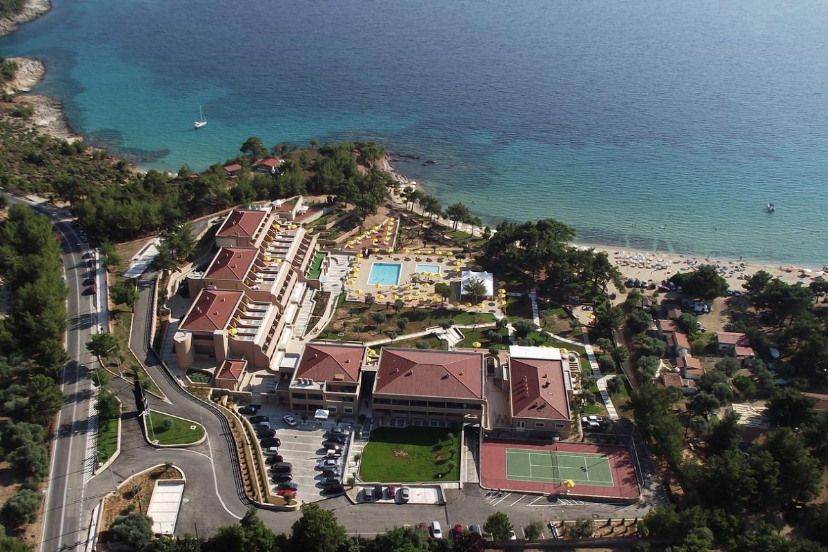 ROYAL PARADISE  (ADULTS ONLY 12+)