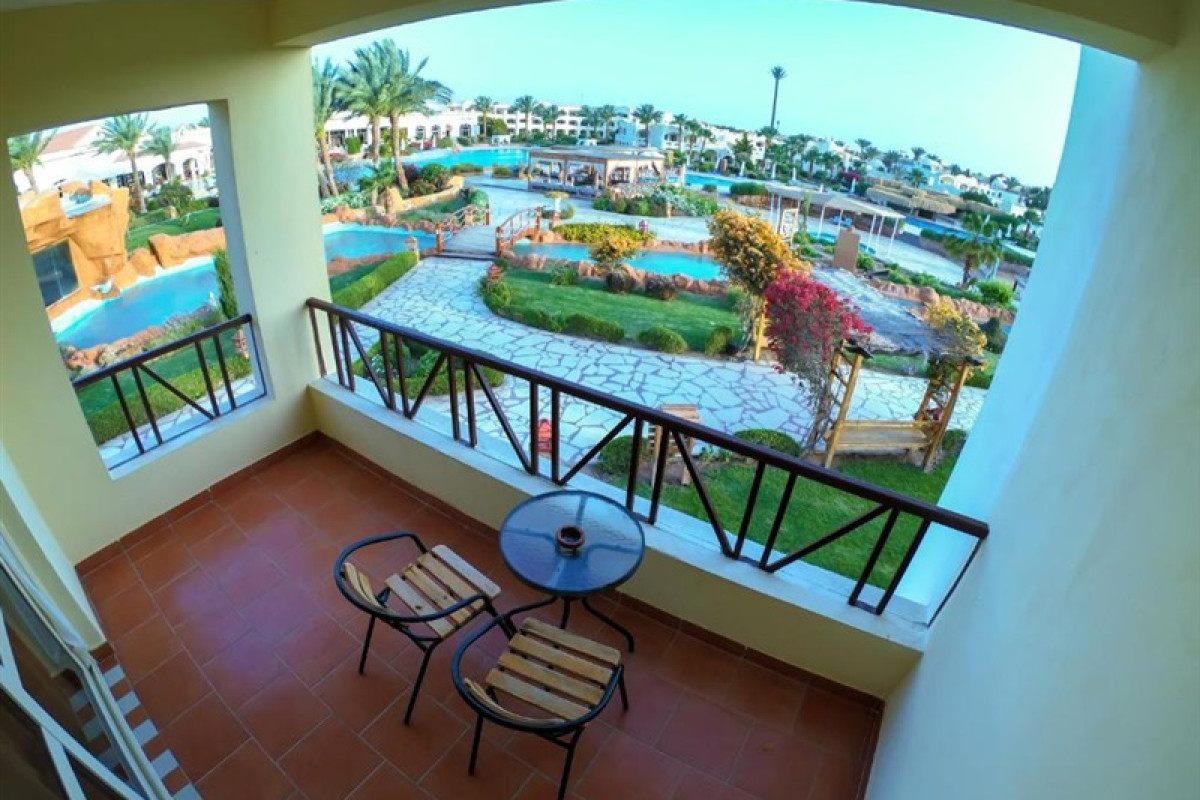 ROYAL REGENCY CLUB