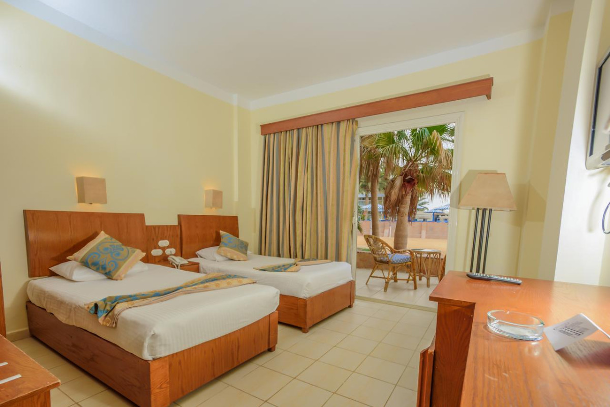 Royal Star Empire Beach Resort (ex Three Corners Empire Beach)