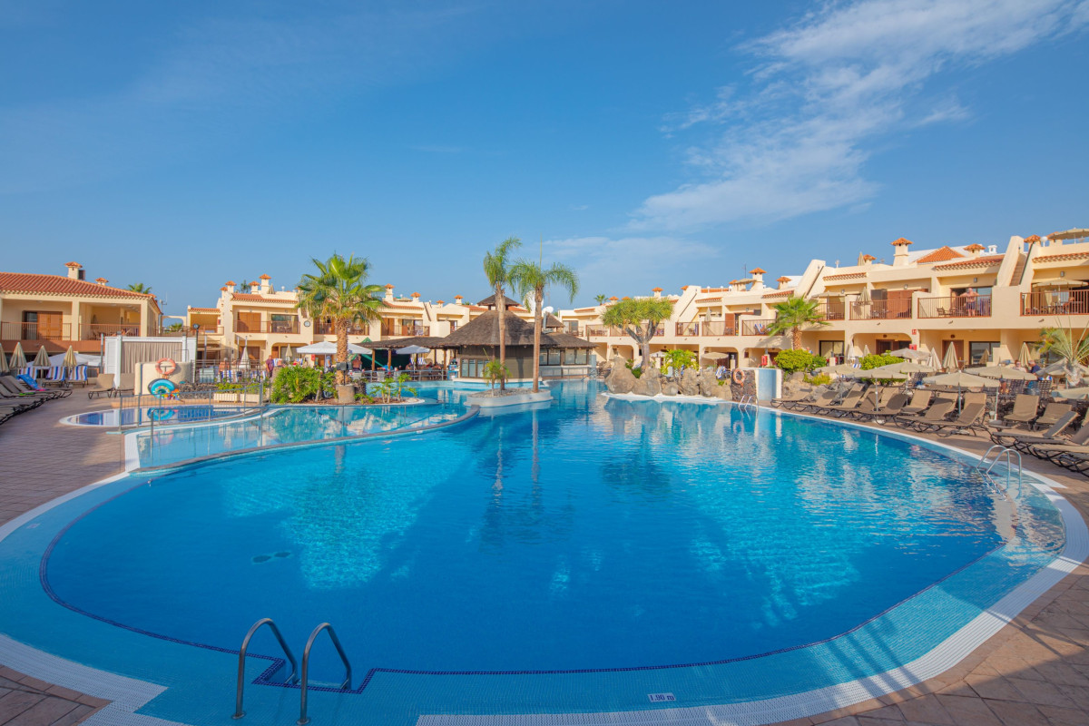Royal Sunset Beach Club