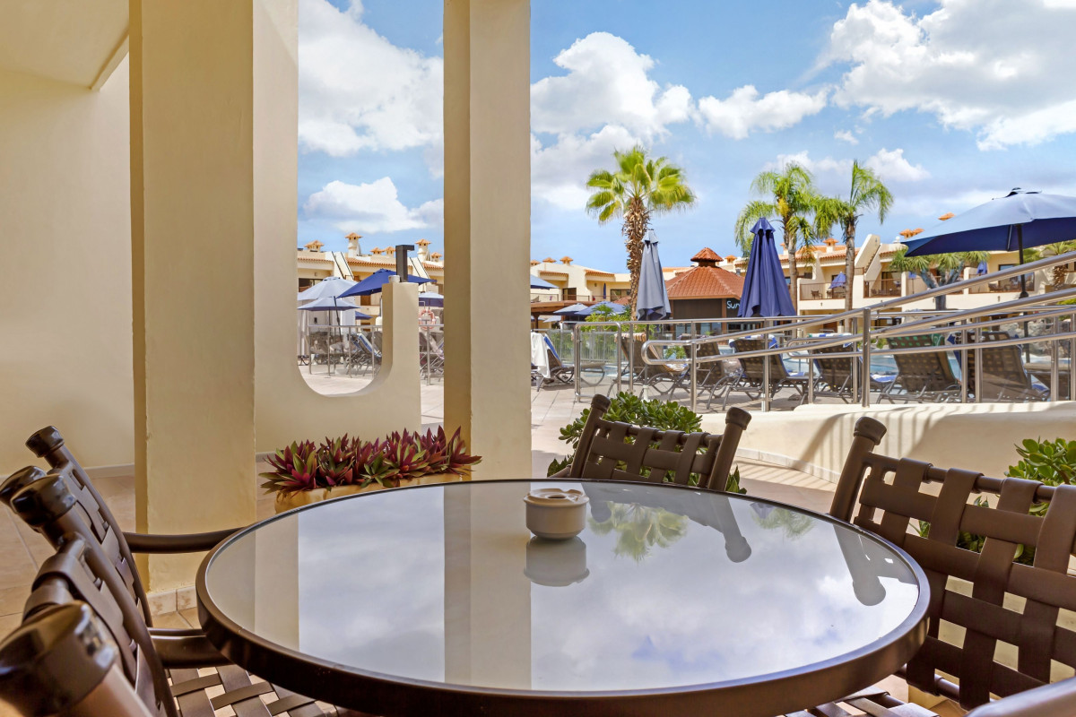 Royal Sunset Beach Club