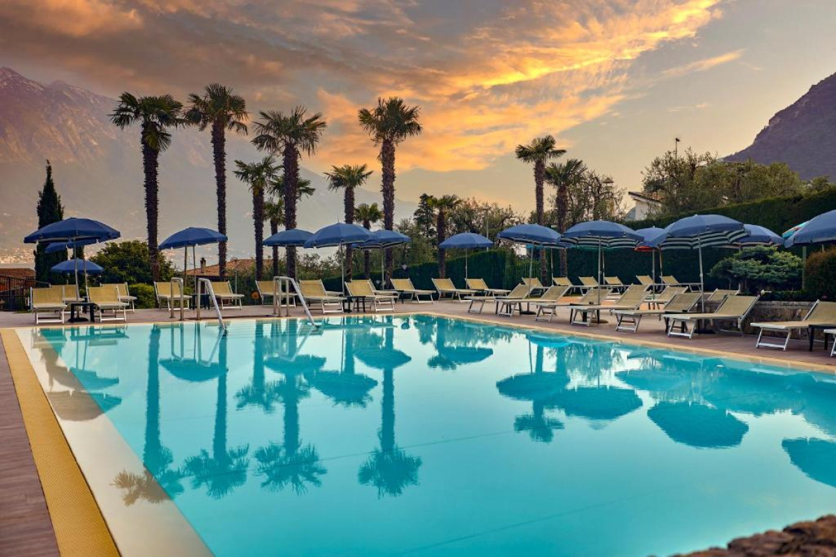 Royal Village Hotel