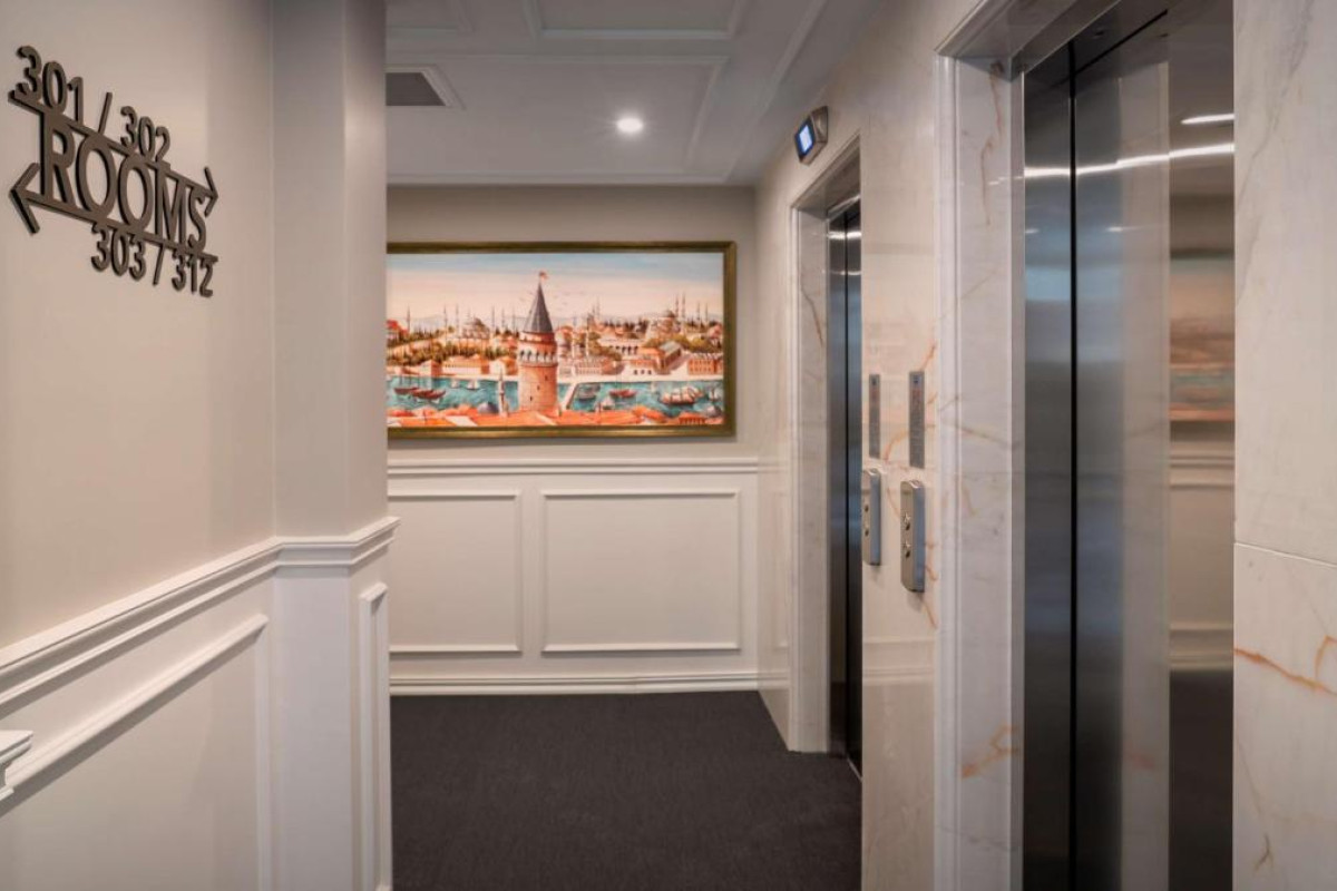 ROYAN HOTEL HAGIA SOPHIA ISTANBUL
