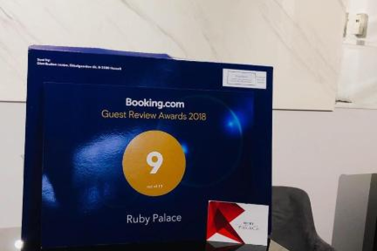 Hotel Ruby Palace