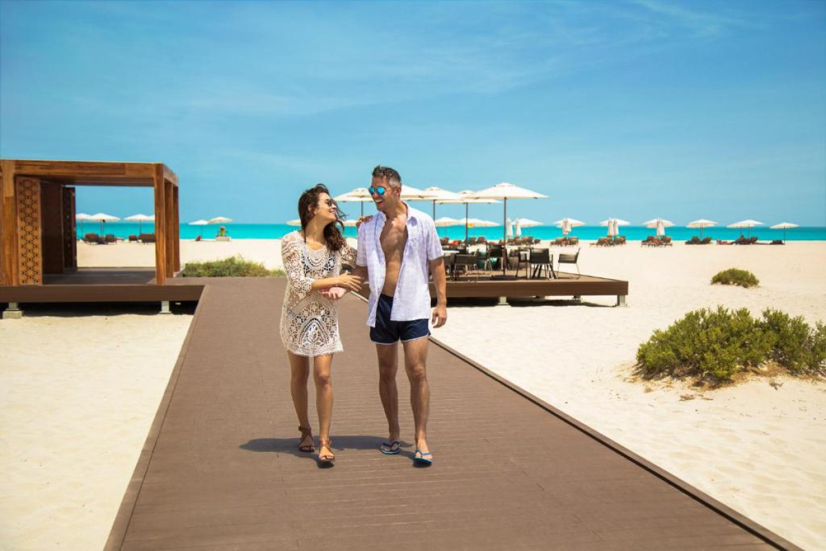 SAADIYAT ROTANA RESORT AND VILLAS