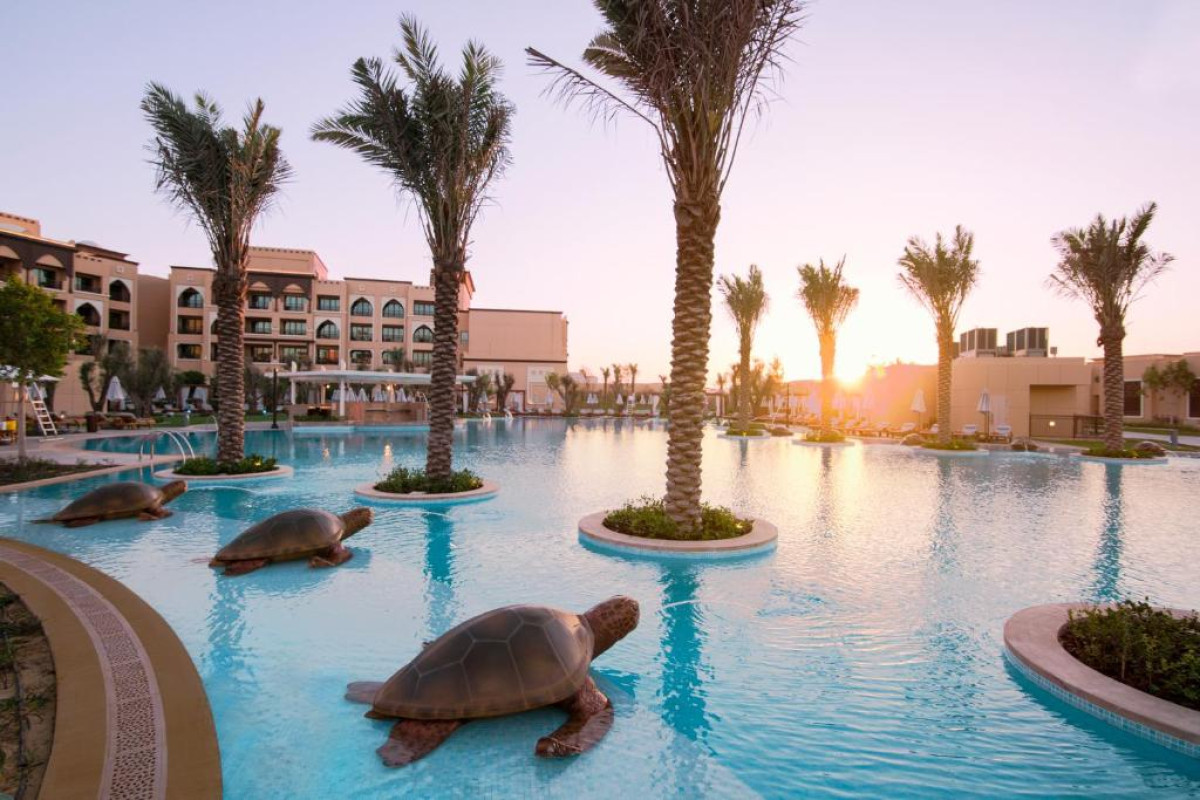 SAADIYAT ROTANA RESORT AND VILLAS