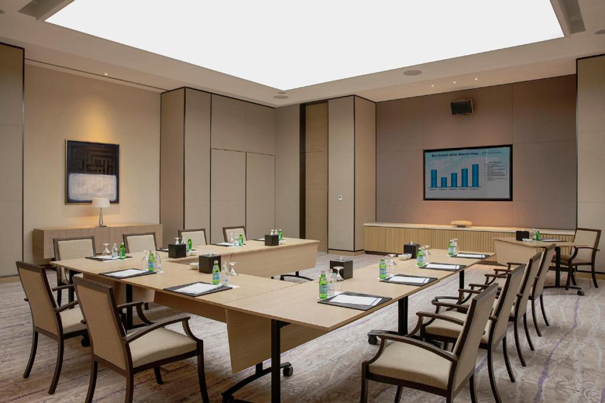 SAADIYAT ROTANA RESORT AND VILLAS