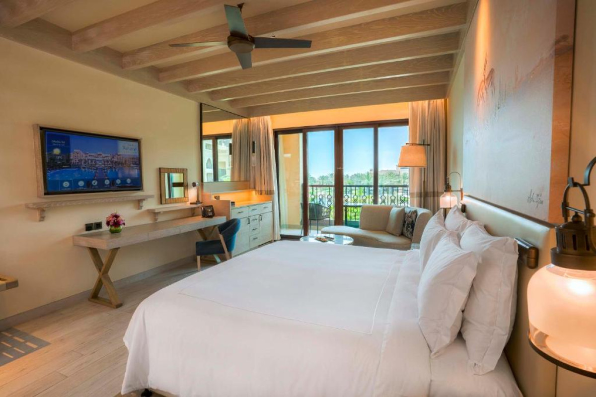 SAADIYAT ROTANA RESORT AND VILLAS