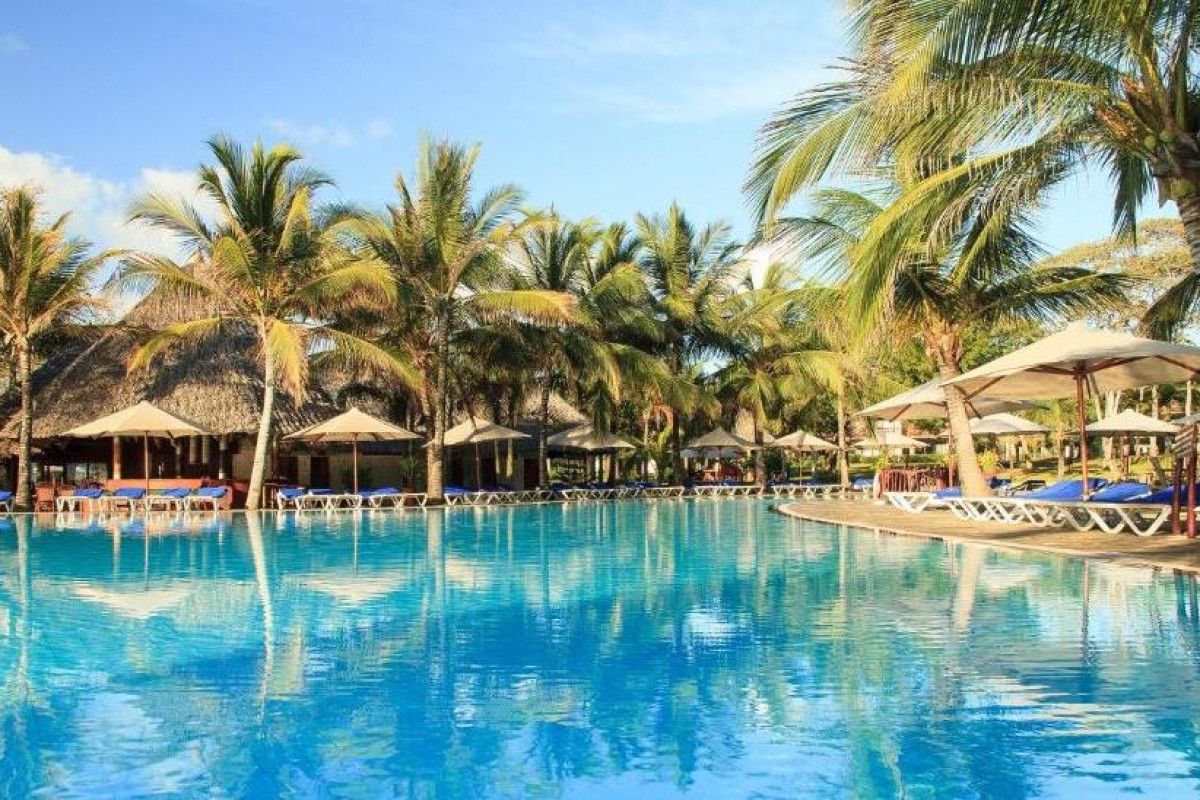 Safari Kenya si plaja Mombasa - Hotel Baobab Beach Resort 4*
