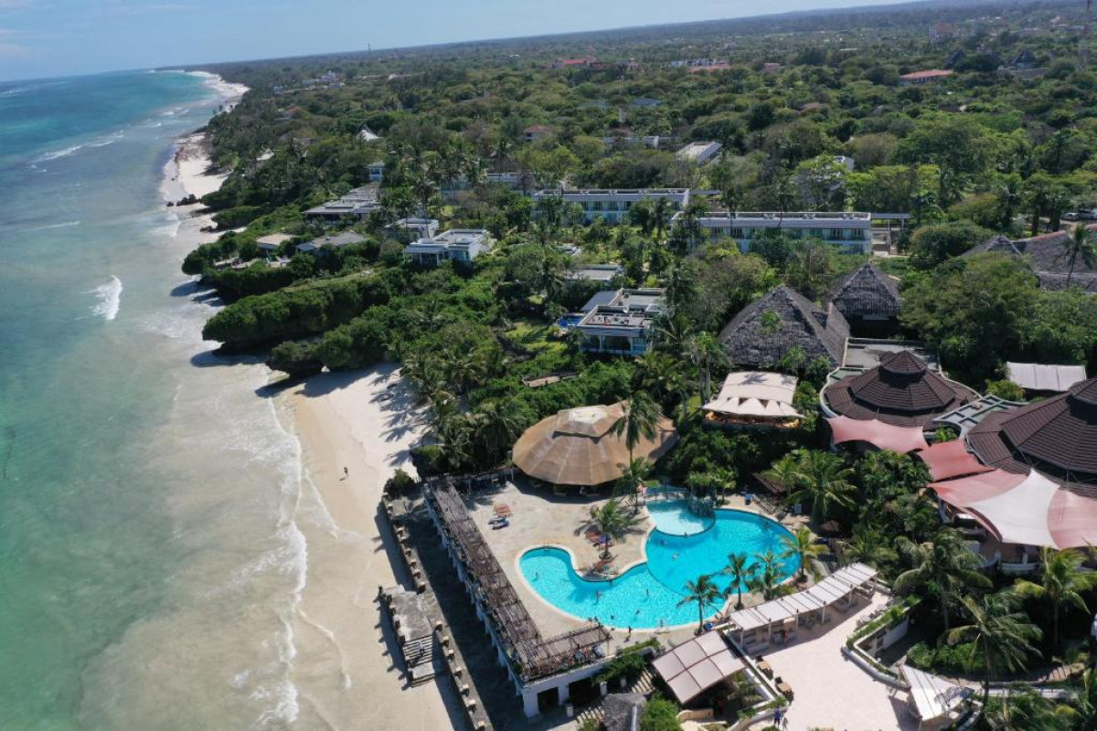 Safari Kenya si plaja Mombasa - Hotel Leopard Beach Resort 5*