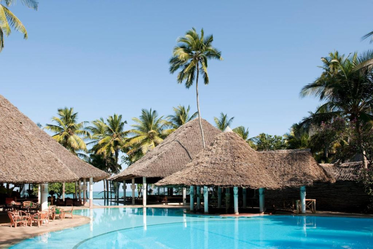 Safari Kenya si plaja Mombasa - Hotel Neptune Village Beach Resort 4*