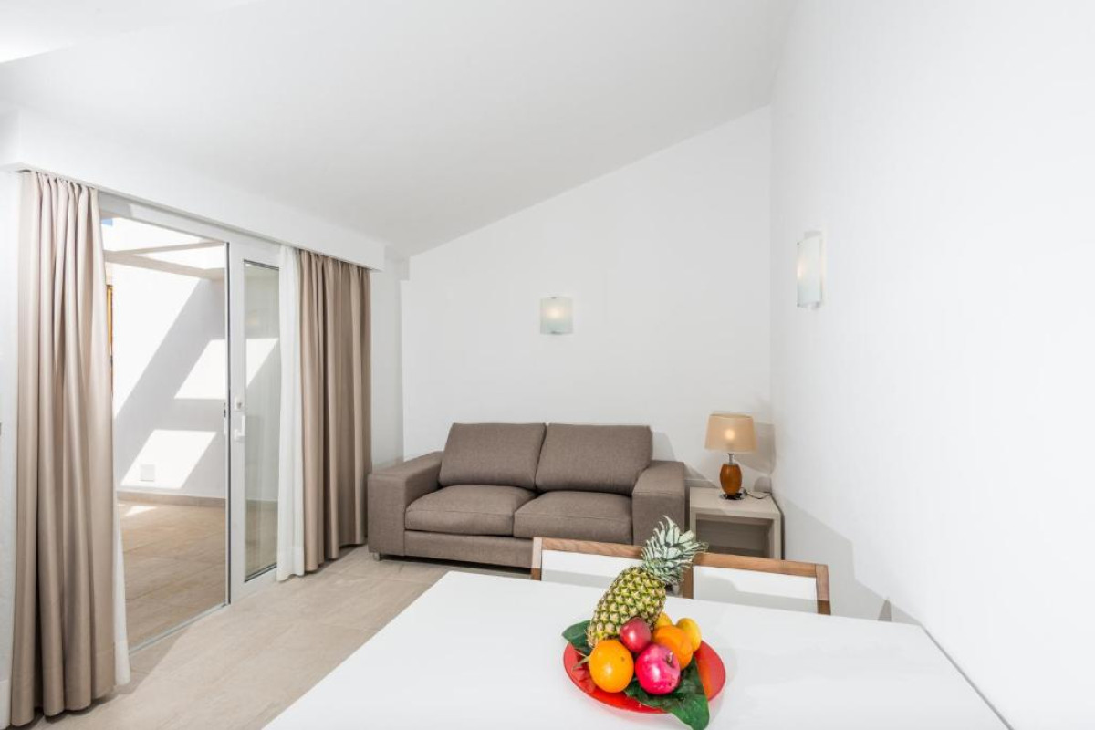 Sagitario Menorca Mar Apartments (Adults Only)