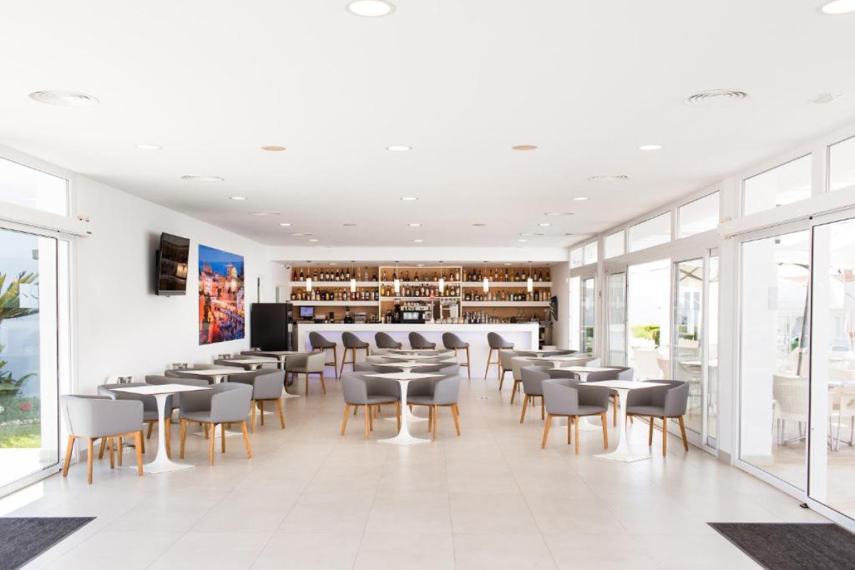 Sagitario Menorca Mar Apartments (Adults Only)
