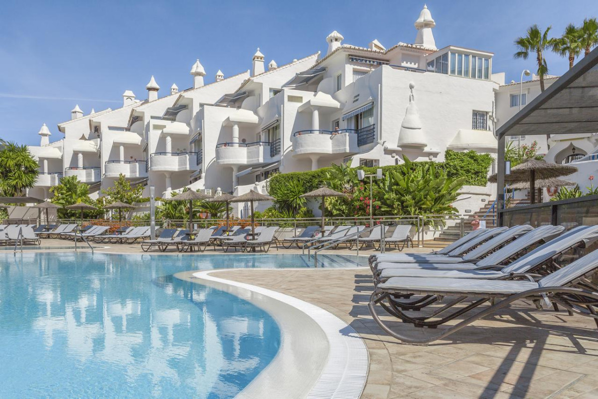 SAHARA SUNSET CLUB BY DIAMOND RESORTS
