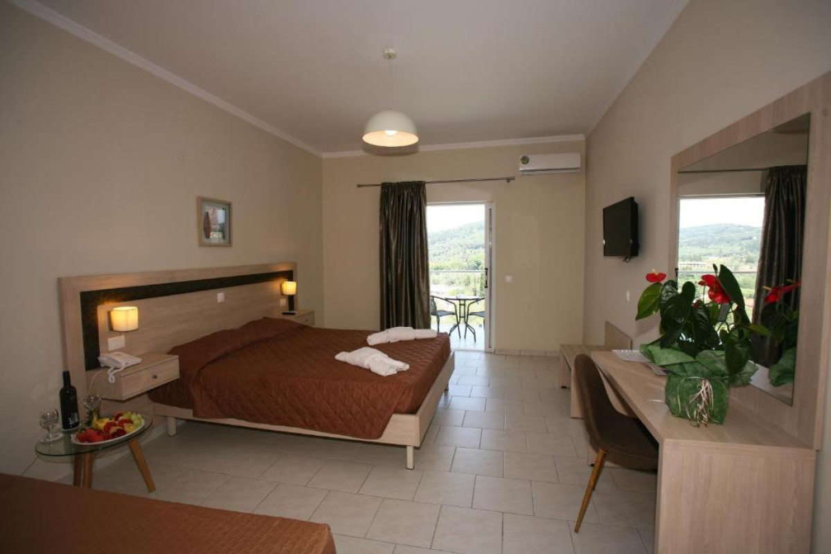 SAINT GEORGE PALACE - AGIOS GEORGIOS NORTH