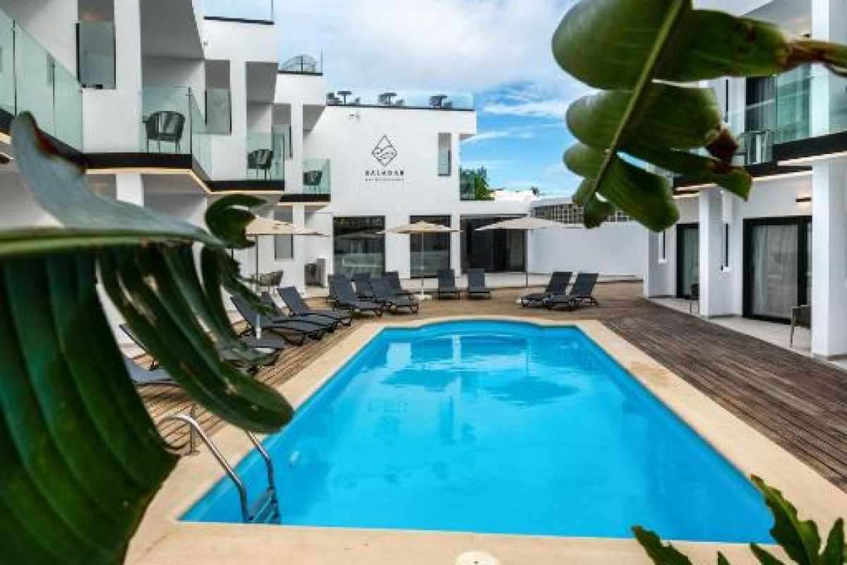 Saladar Suites Boutique