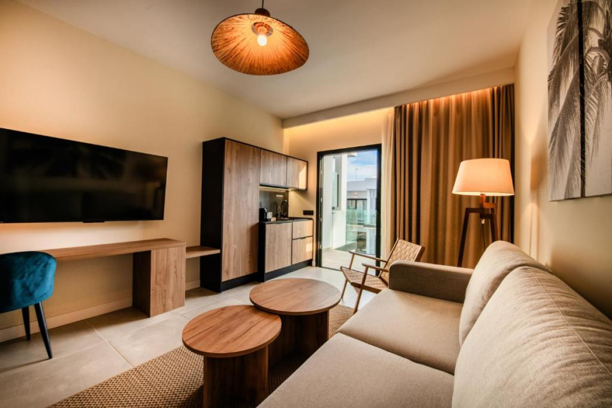 Saladar Suites Boutique