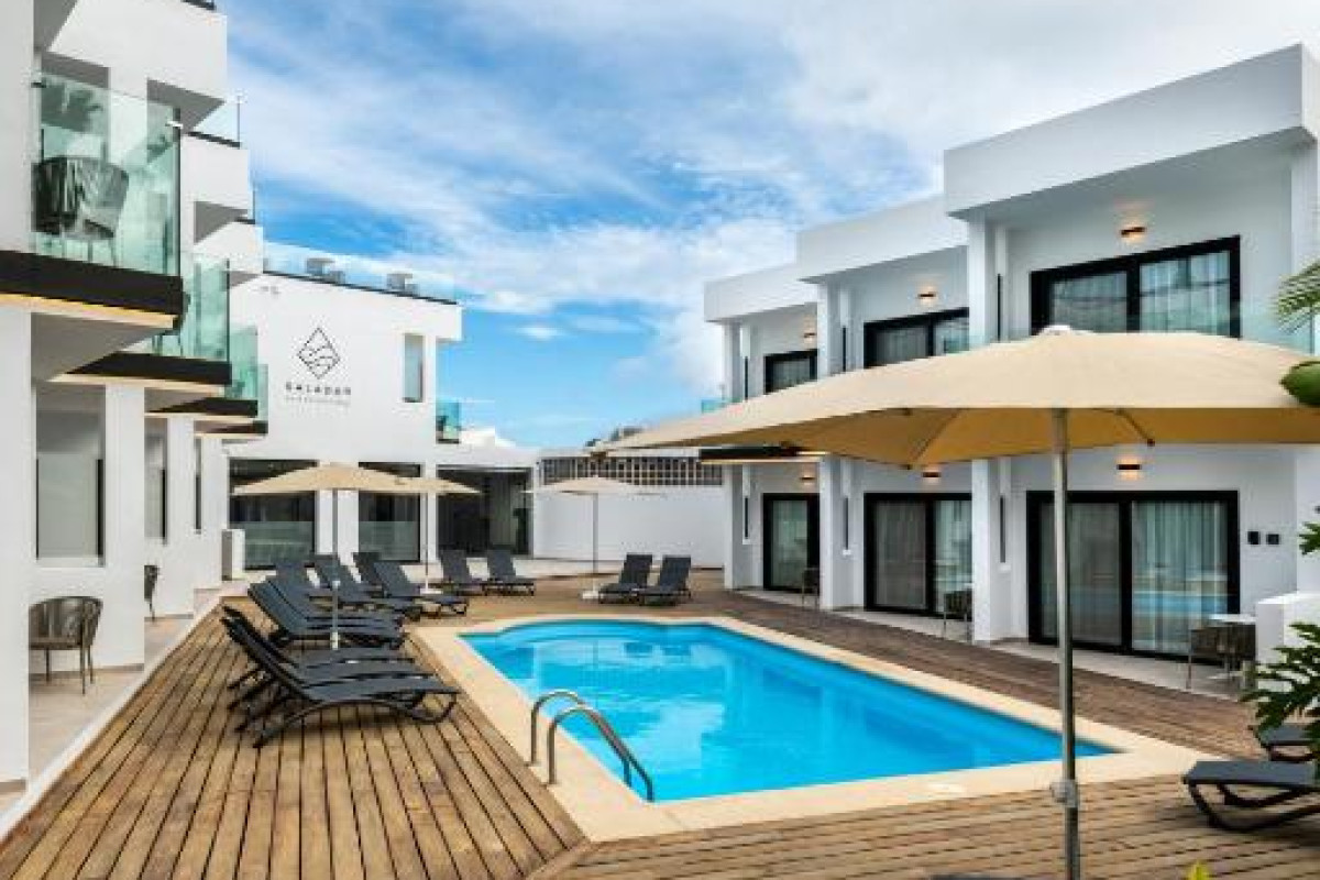 Saladar Suites Boutique