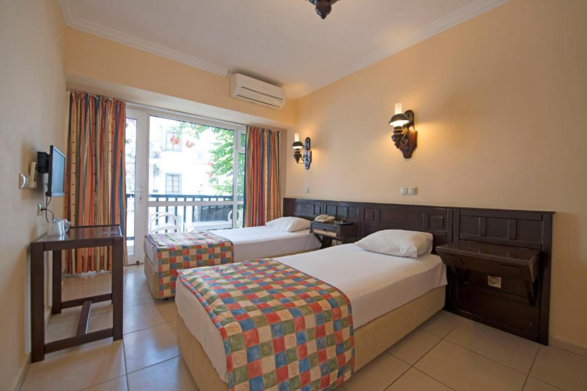 SAMI BEACH HOTEL