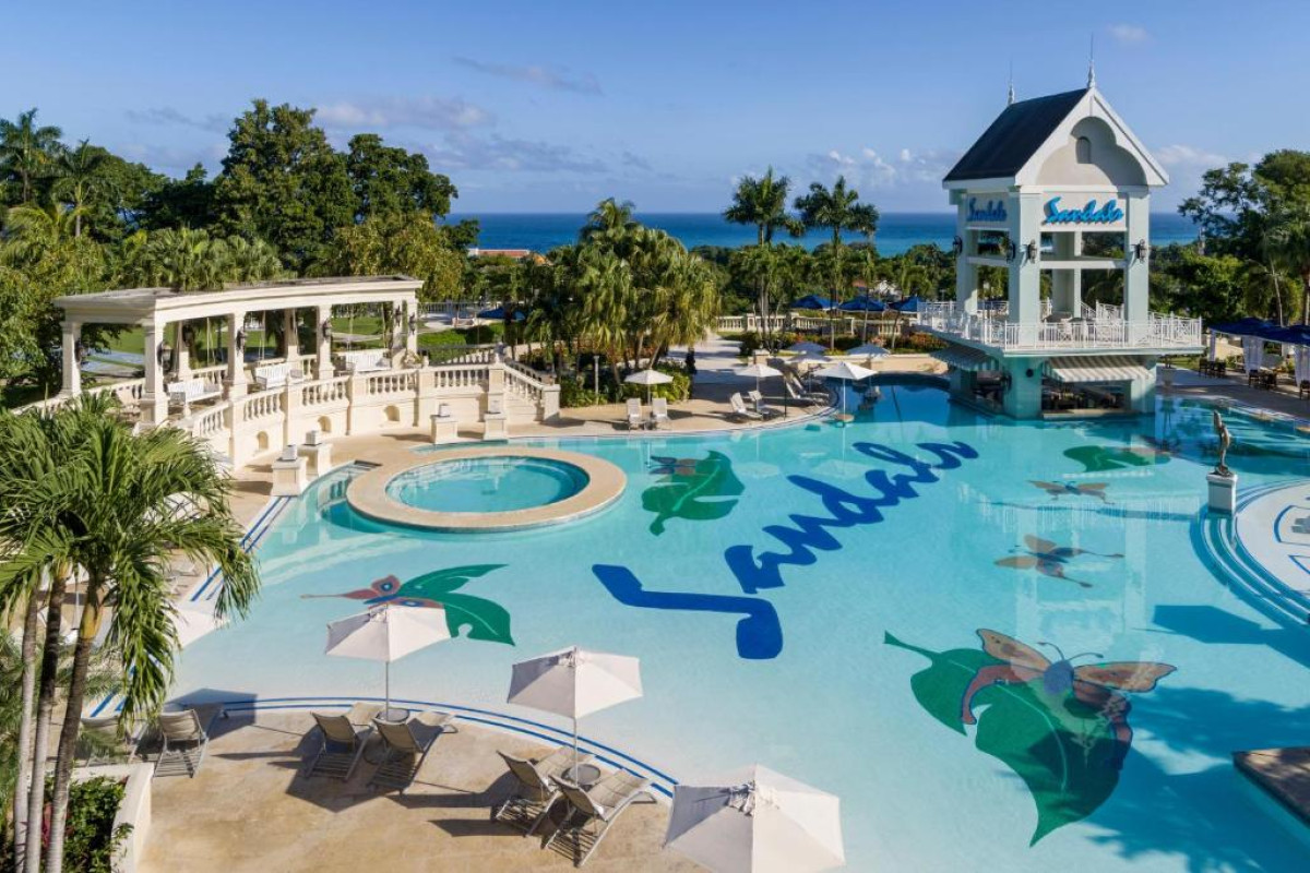 Sandals Ochi
