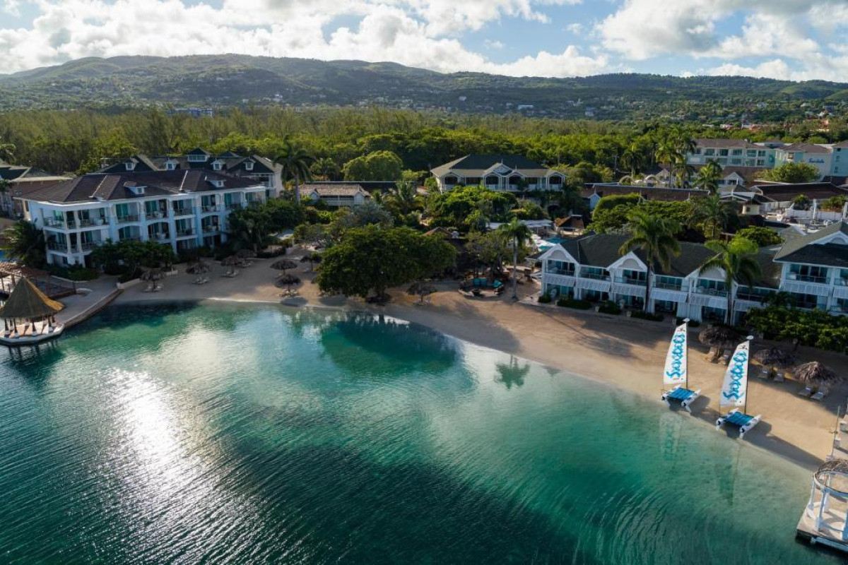Sandals Royal Caribbean All Inclusive Resort & Private Island