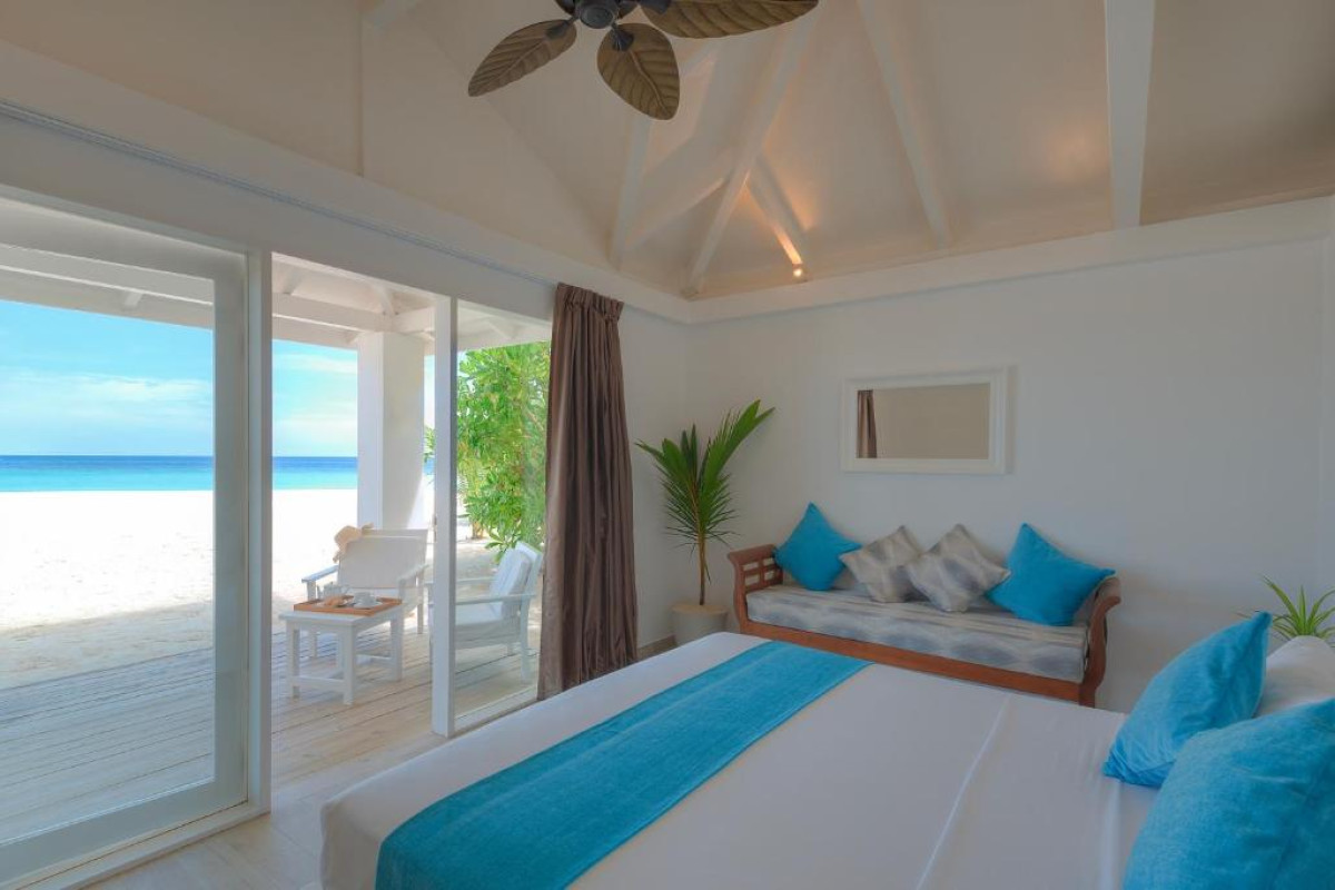 Sandies Bathala Island Resort