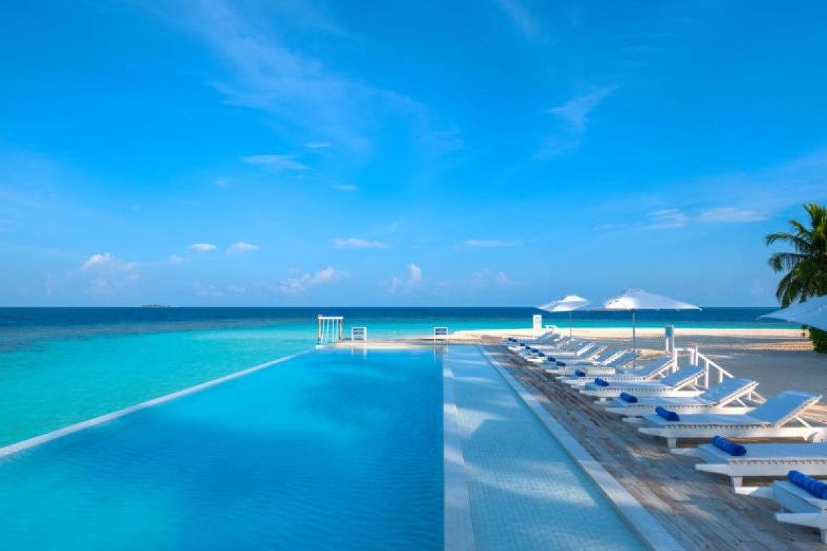 Sandies Bathala Island Resort