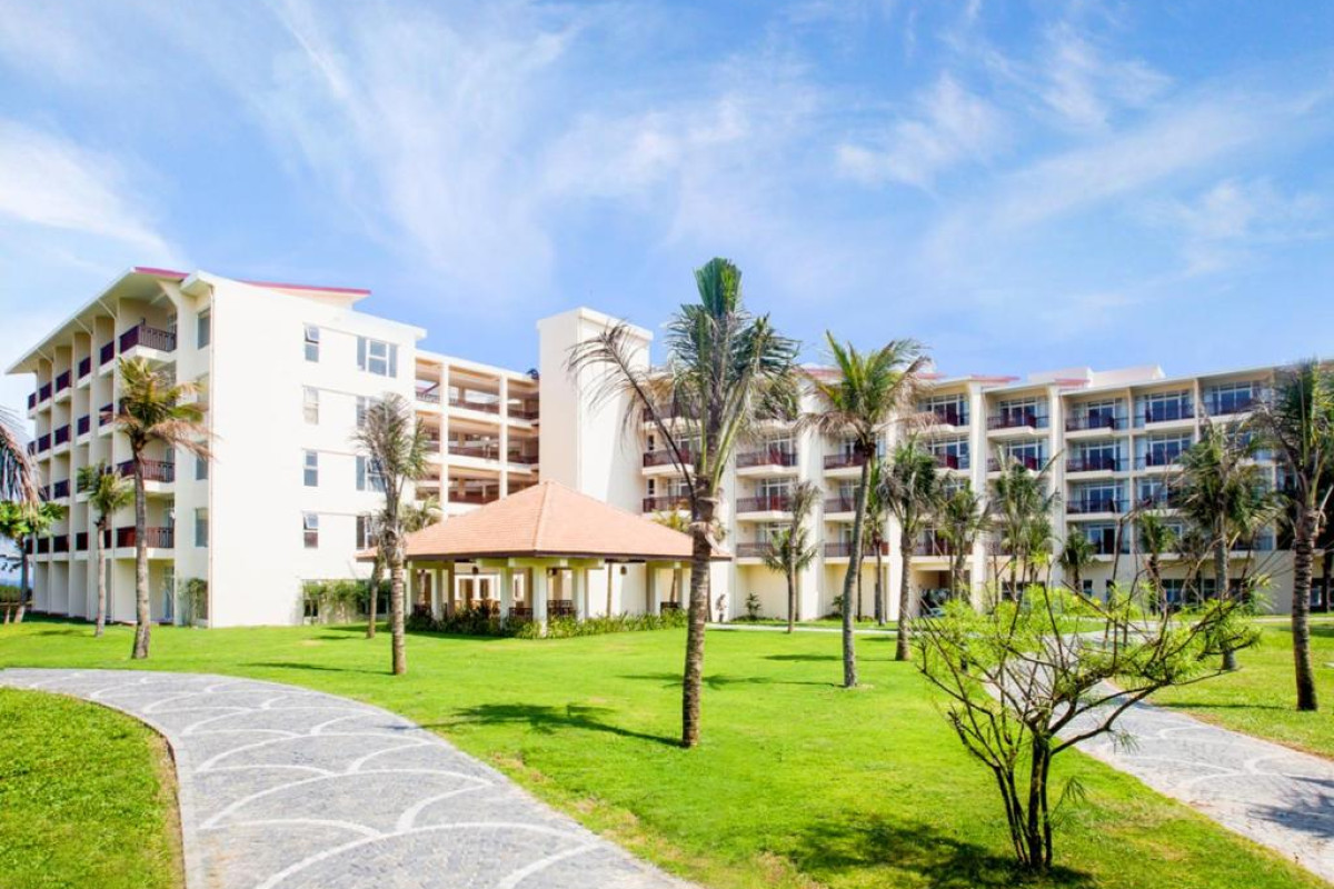 Sandy Beach Non Nuoc Resort