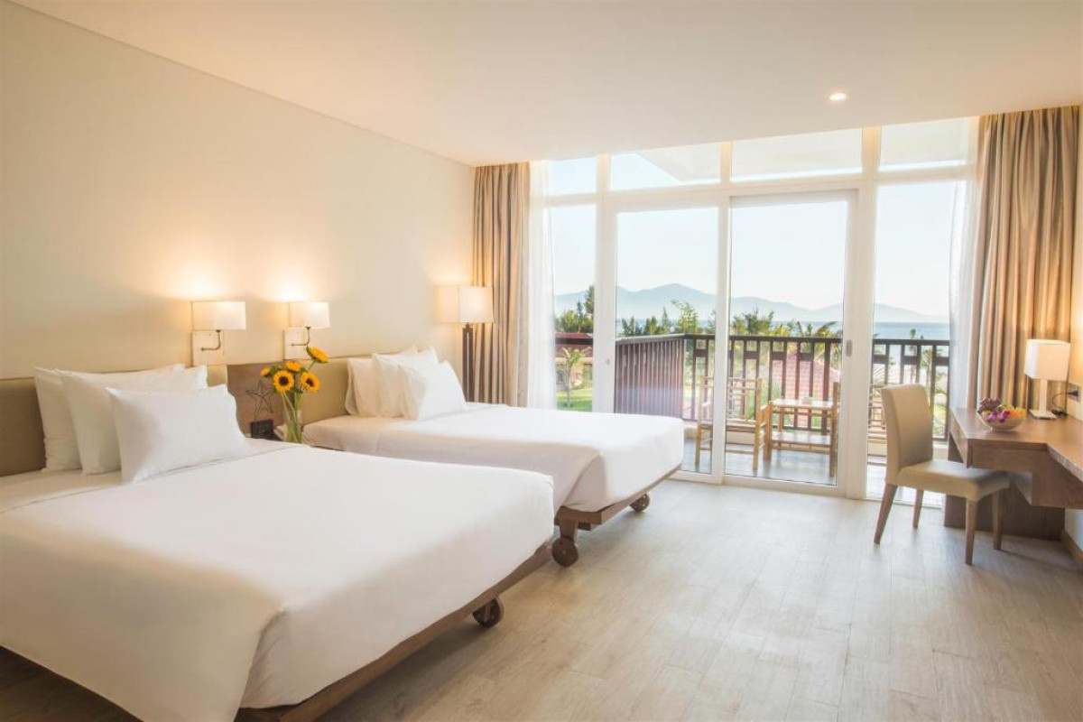 Sandy Beach Non Nuoc Resort