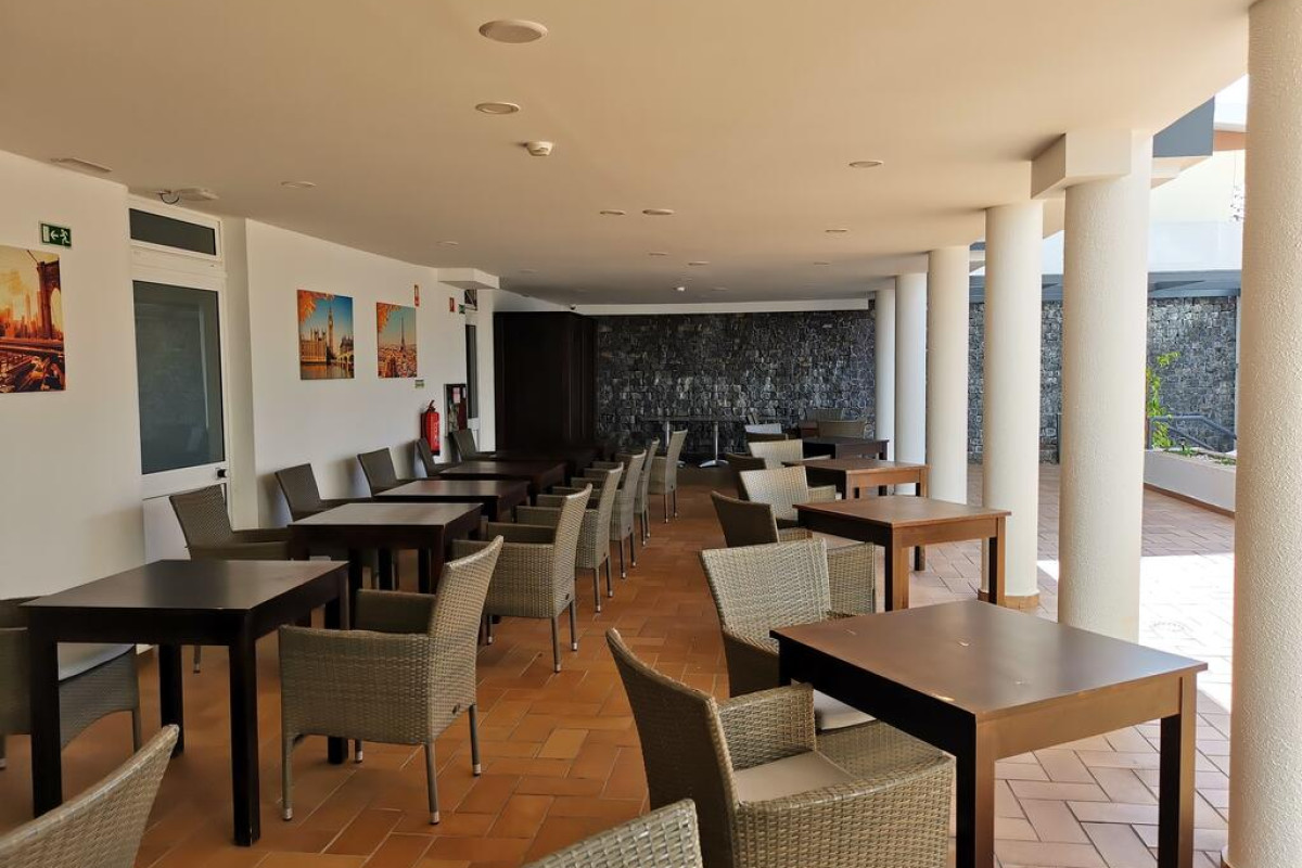 Santa Cruz Village Hotel