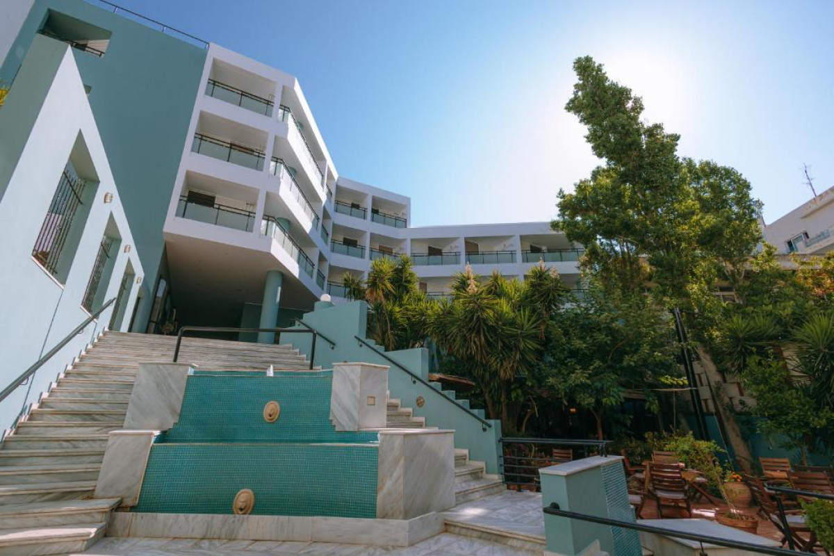 Santa Marina Unique Hotel