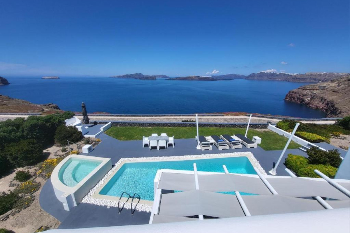 Santorini Princess Presidential Suites