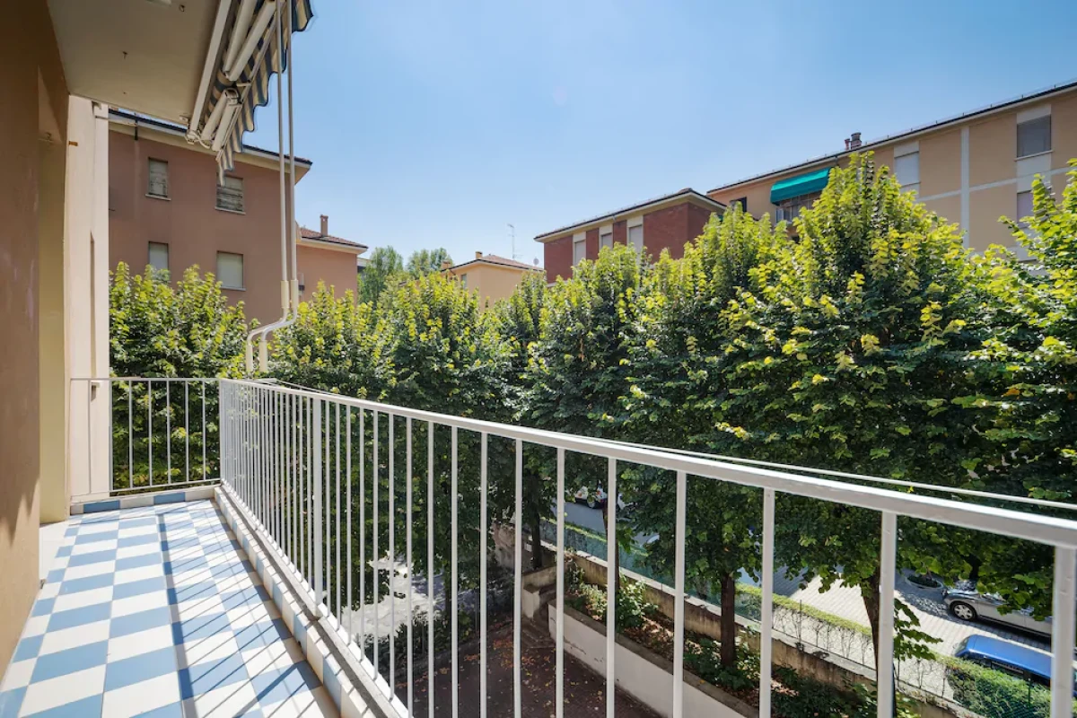 Sant'Orsola Colorful Huge Apartment