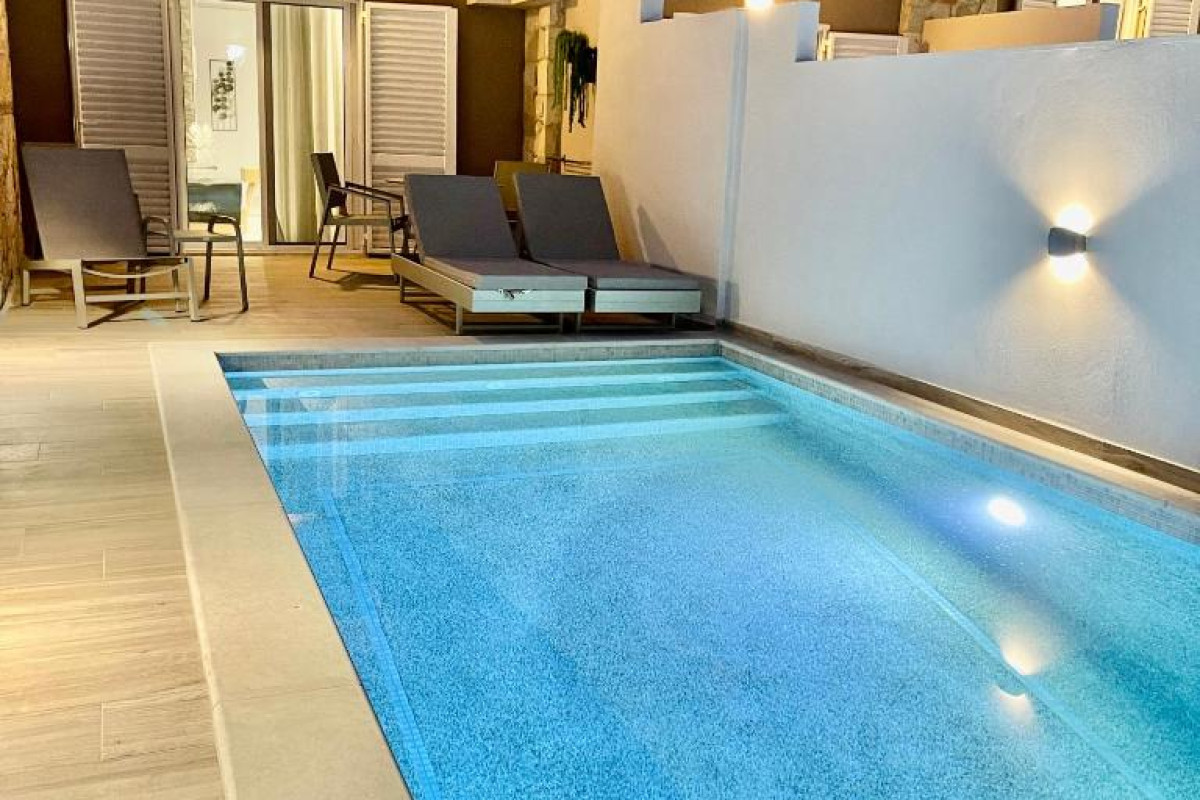 Sarantis Hotel
