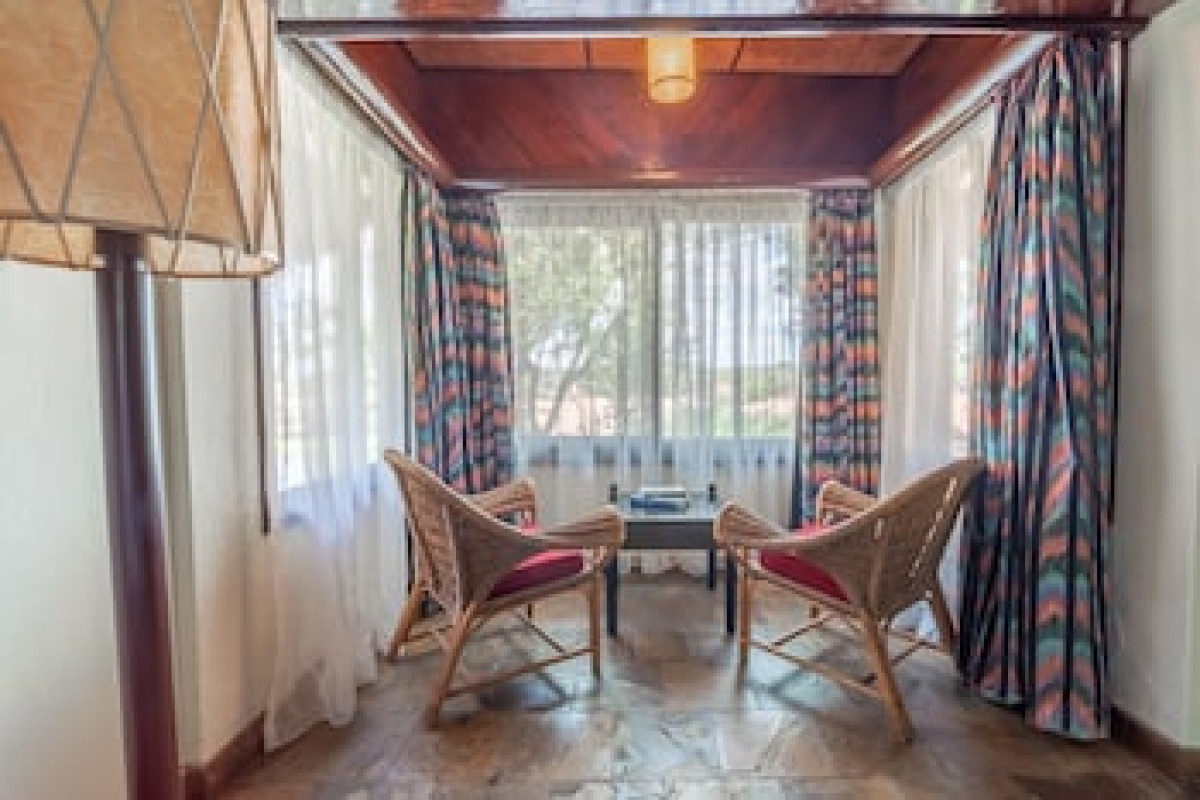 SAROVA SHABA LODGE