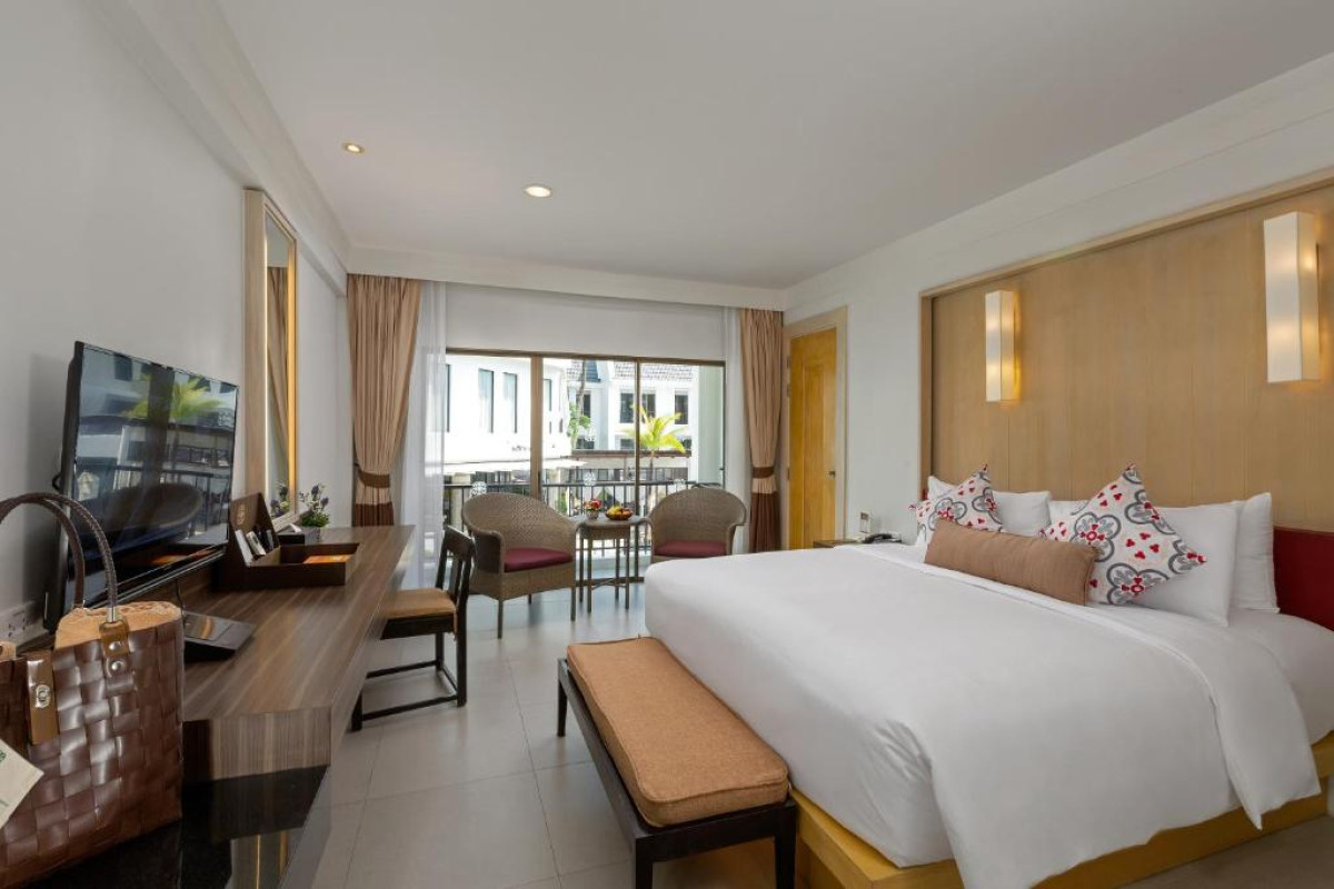 Sawaddi Patong Resort & Spa by Tolani