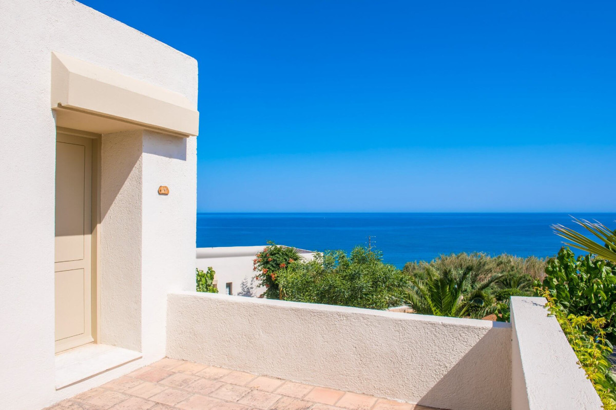 SCALETA BEACH HOTEL Adults only 16+